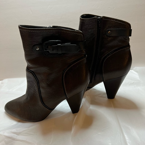 Caressa Leather Boots - Picture 3 of 16